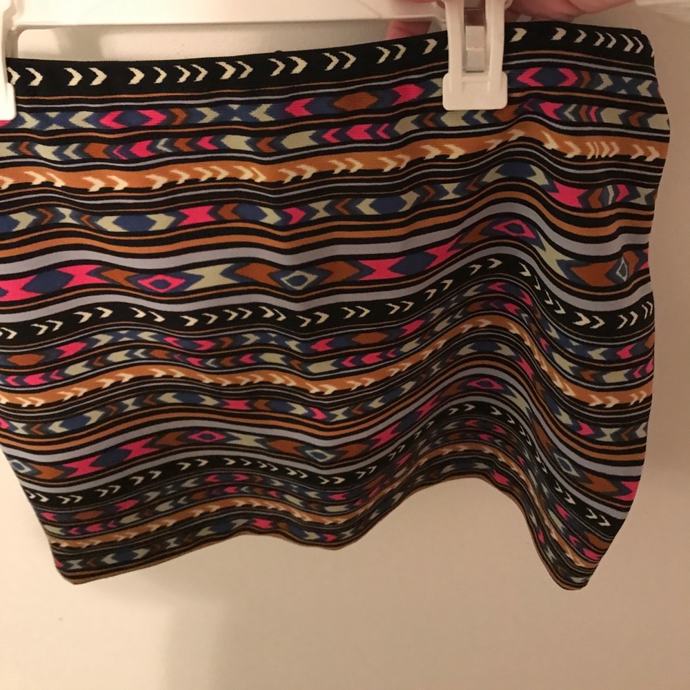 Tribal print skirt zipper front